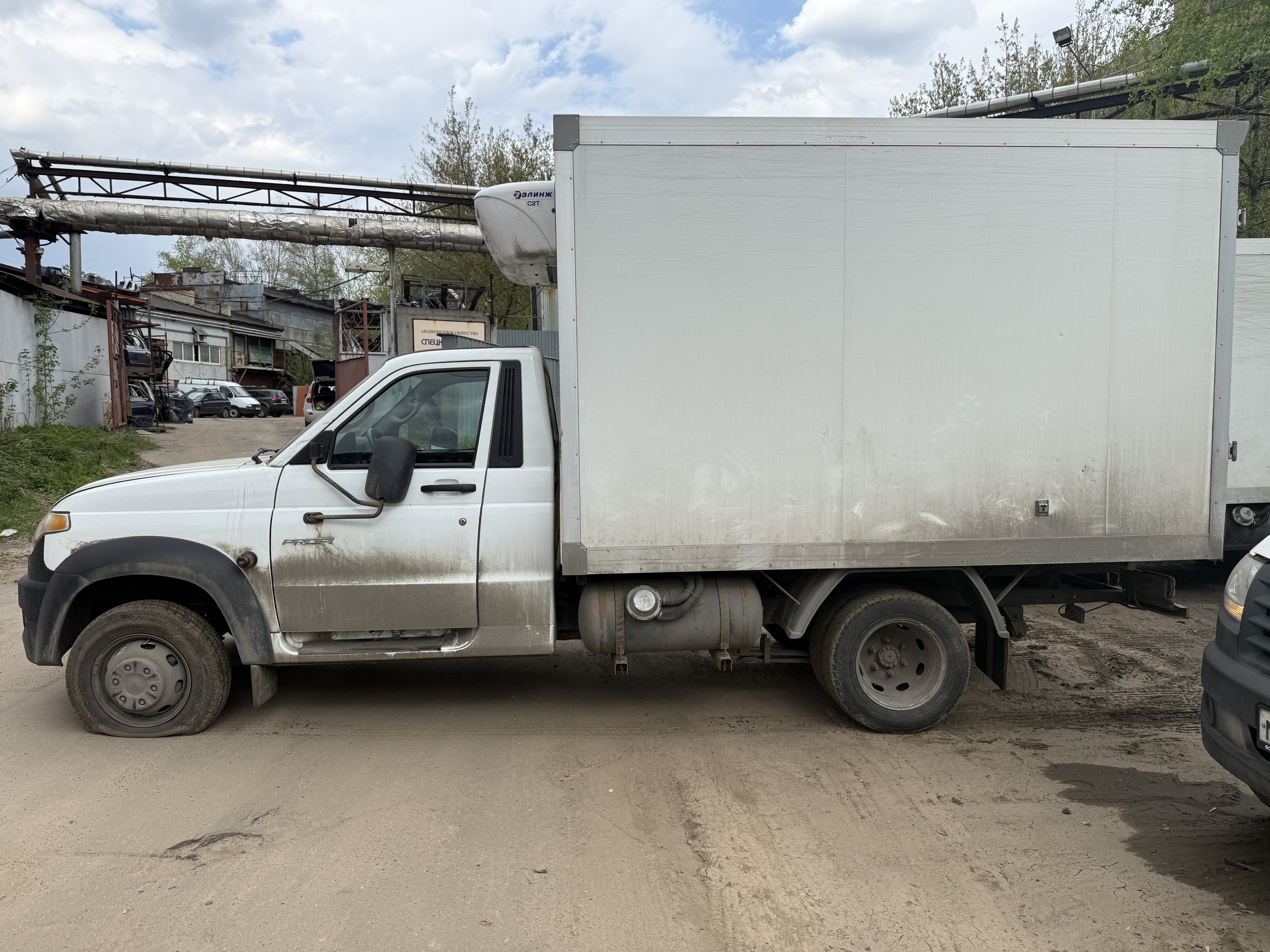 UAZ PROFI