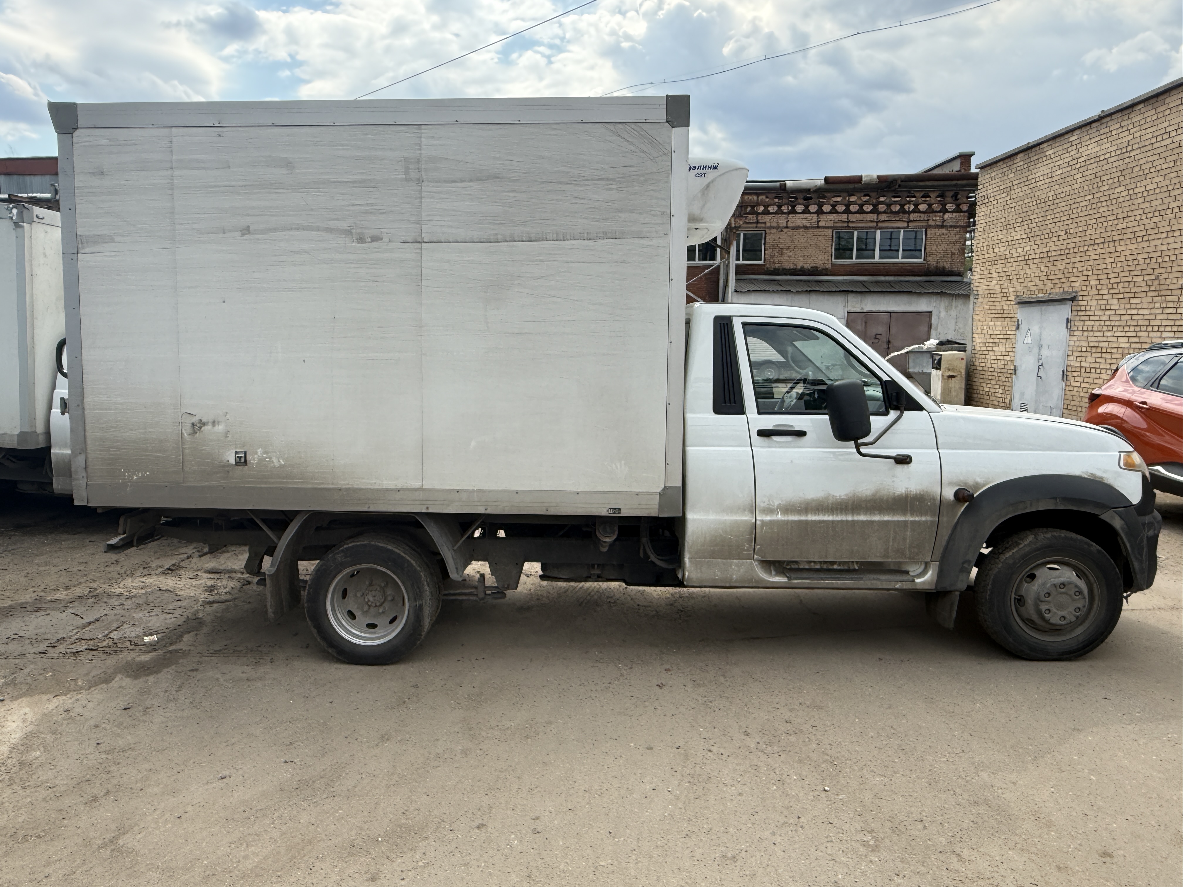 UAZ PROFI