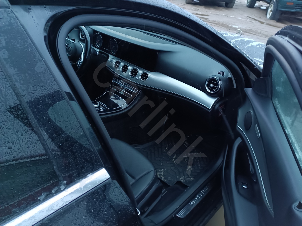 MERCEDES-BENZ Е 200 D