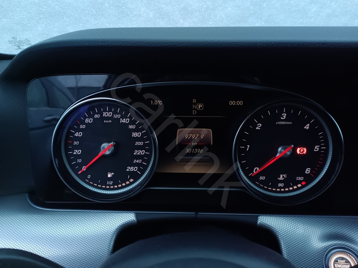 MERCEDES-BENZ Е 200 D