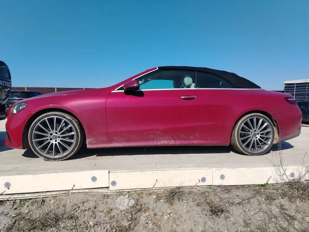 Mercedes-Benz E 300 