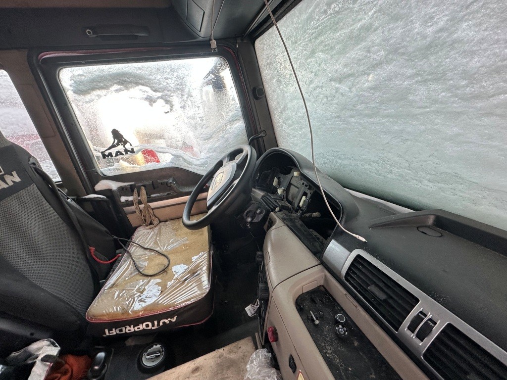 59 на шасси MAN TGS 41.480 8X8 BB-WW