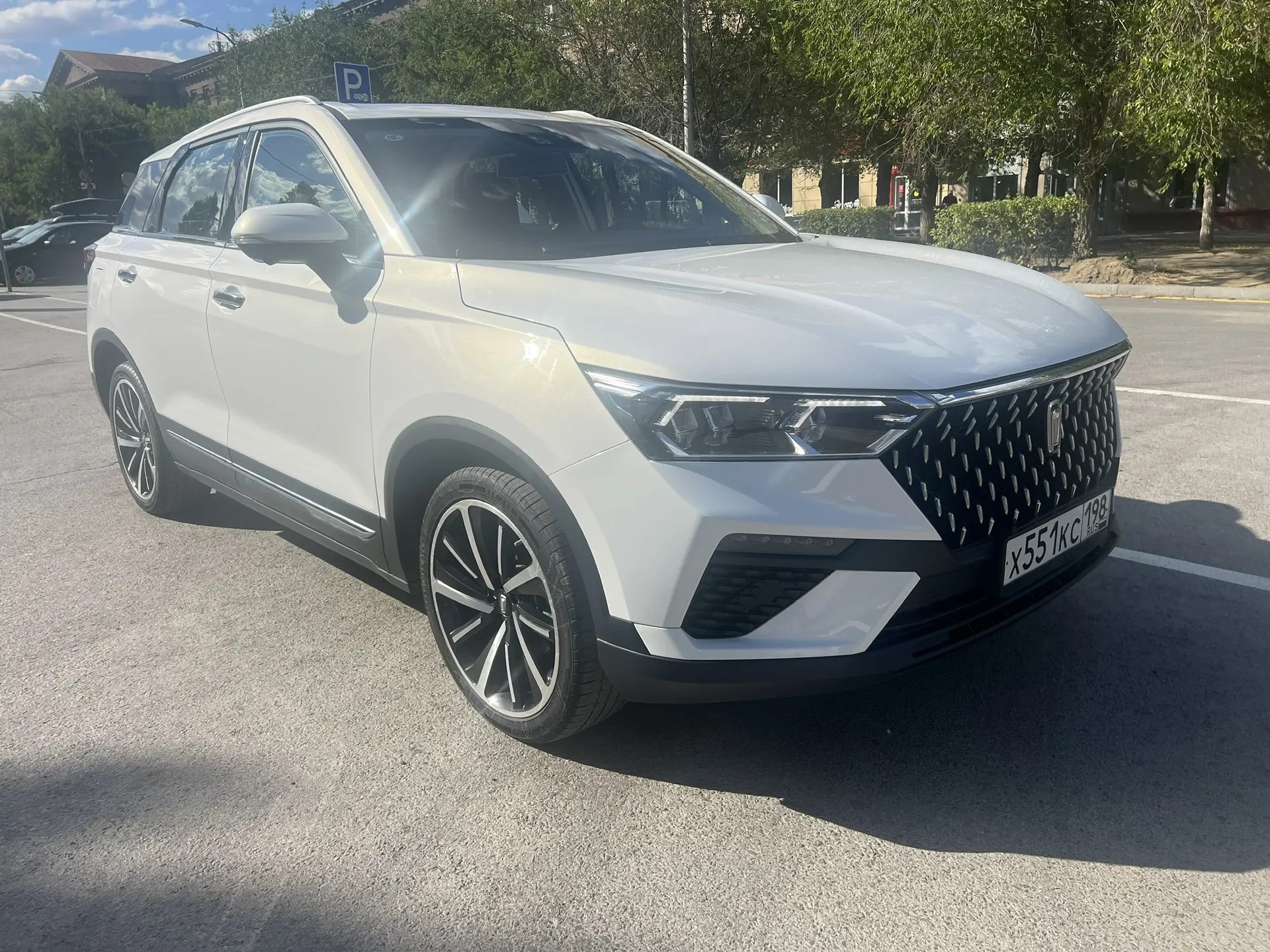 Faw Bestune T77