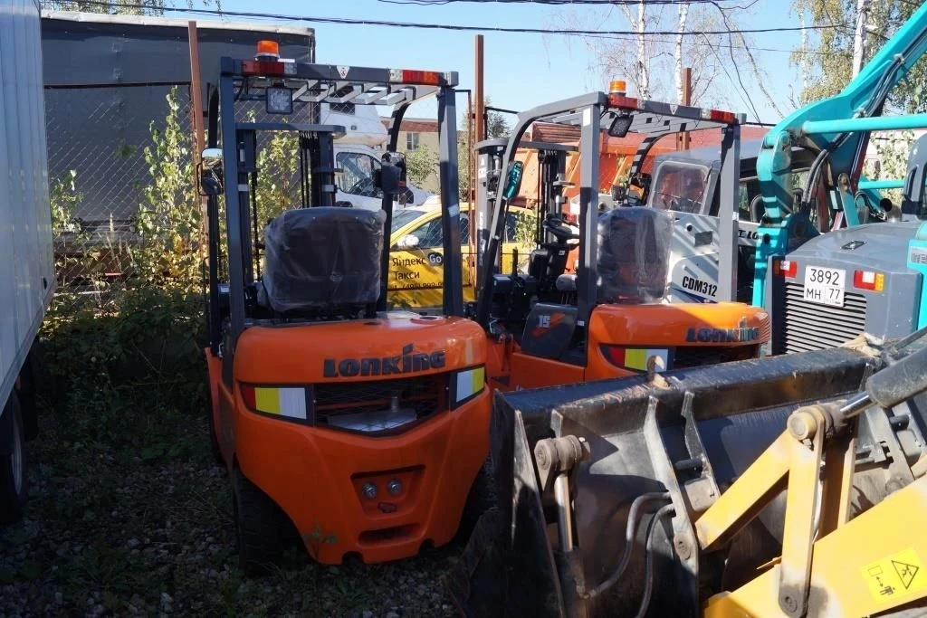 Колёсный экскаватор XCMG XE210WD, 2020