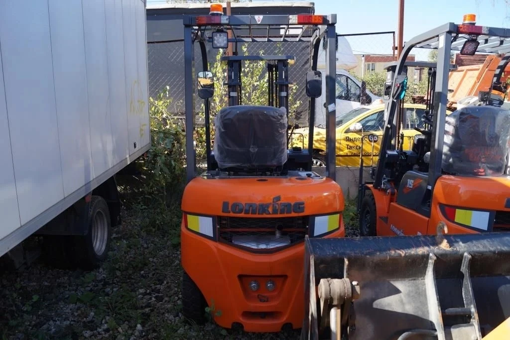 Колёсный экскаватор XCMG XE210WD, 2020